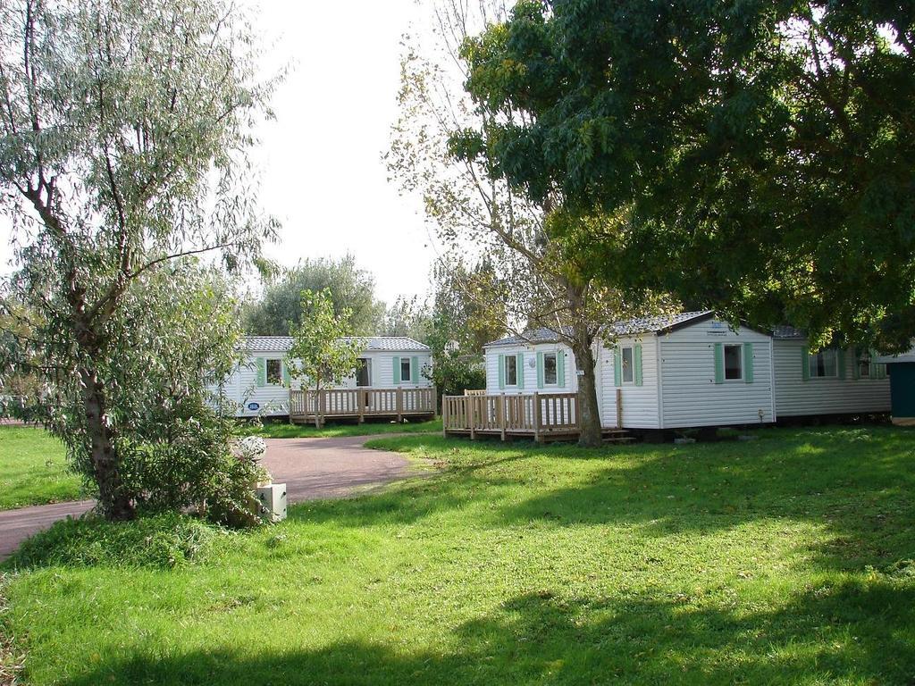 Camping Phare Ouest Saint Denis d'Oleron Bagian luar foto
