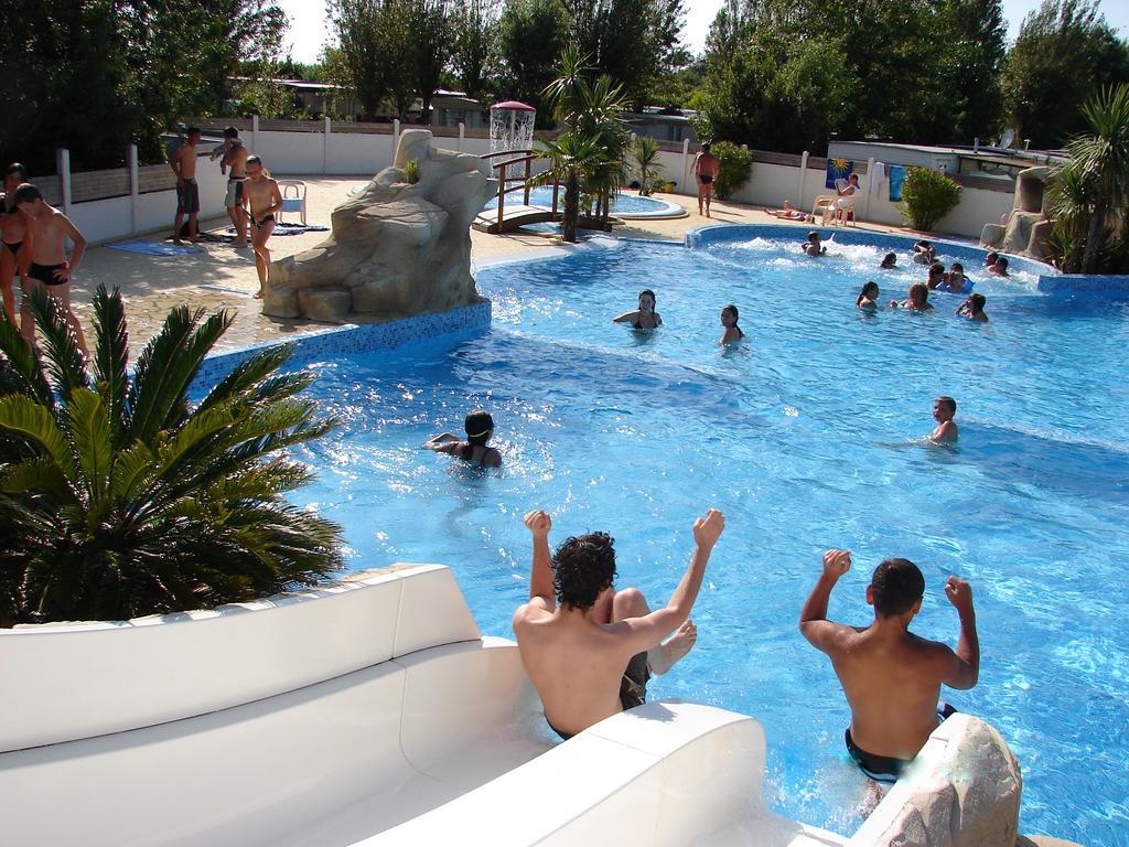 Camping Phare Ouest Saint Denis d'Oleron Bagian luar foto