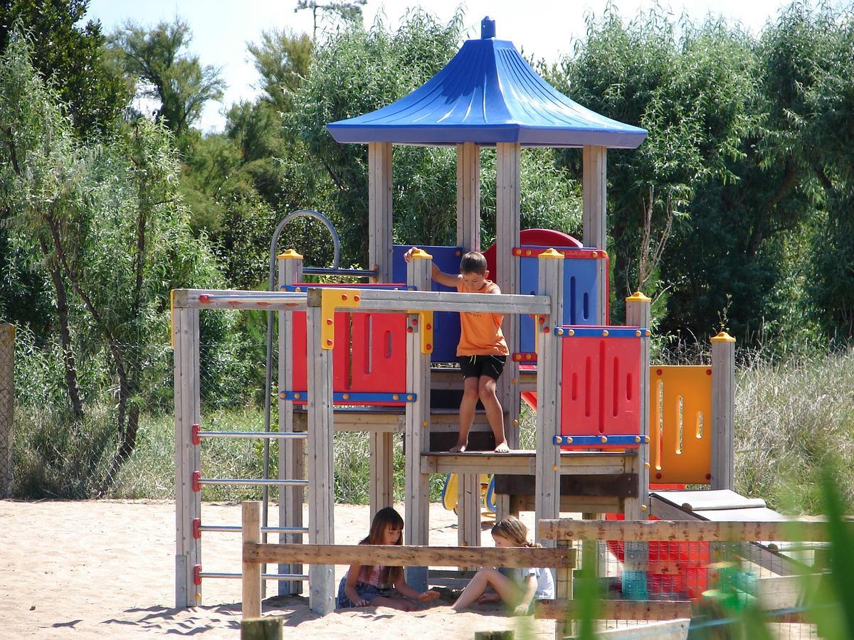 Camping Phare Ouest Saint Denis d'Oleron Bagian luar foto
