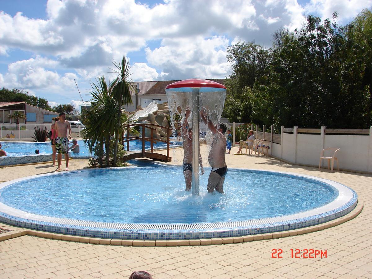 Camping Phare Ouest Saint Denis d'Oleron Bagian luar foto